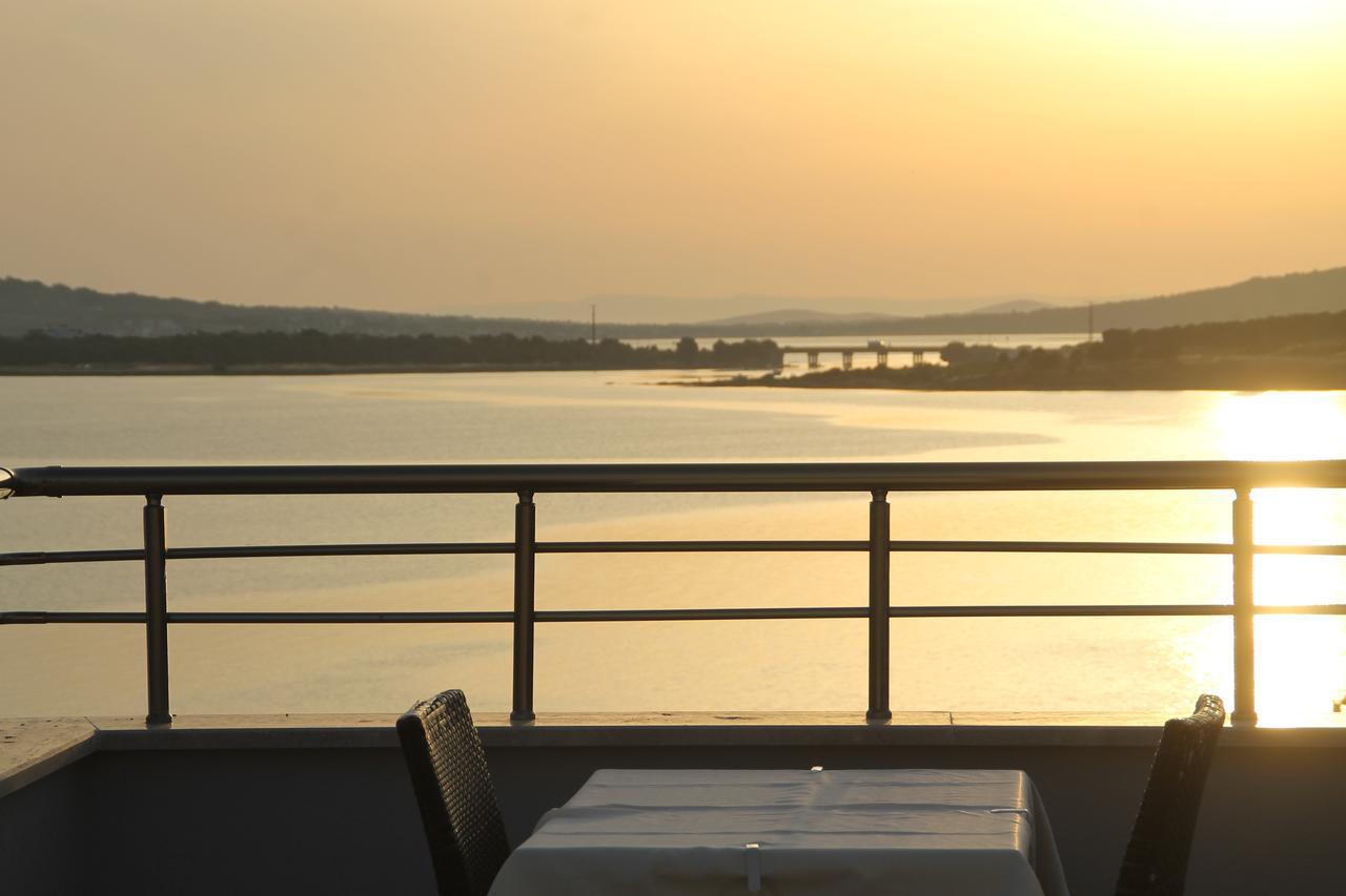 Senar Otel Ayvalı Buitenkant foto